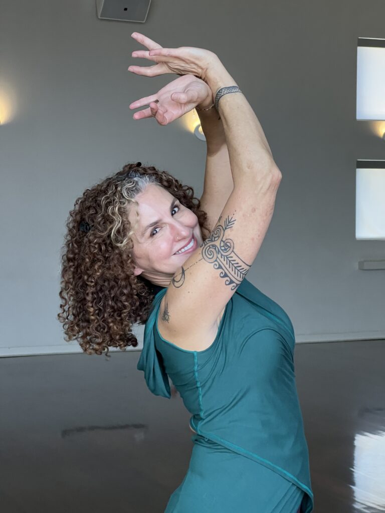 DANCE TEACHER AT STUDIO IBODY DENVER. DENVER DANCE CLASSES DAILY